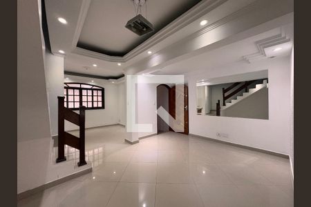 Sala de casa para alugar com 3 quartos, 188m² em Jardim Monte Libano, Santo André