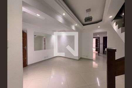 Sala de casa para alugar com 3 quartos, 188m² em Jardim Monte Libano, Santo André