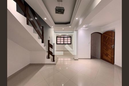 Sala de casa para alugar com 3 quartos, 188m² em Jardim Monte Libano, Santo André