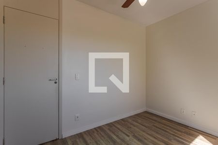 Quarto 2 de apartamento para alugar com 2 quartos, 58m² em Humaitá, Porto Alegre