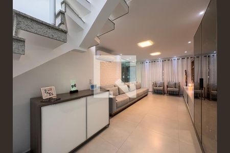 Sala de casa à venda com 4 quartos, 253m² em Vila Pires, Santo André