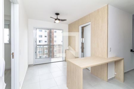 Sala de apartamento para alugar com 2 quartos, 39m² em Lapa de Baixo, São Paulo