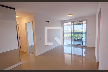 sala de apartamento para alugar com 2 quartos, 90m² em Barra da Tijuca, Rio de Janeiro