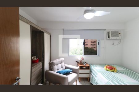 Quarto  de apartamento à venda com 2 quartos, 49m² em Del Castilho, Rio de Janeiro