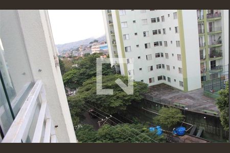 Apartamento à venda com 3 quartos, 58m² em Vila Amélia, São Paulo