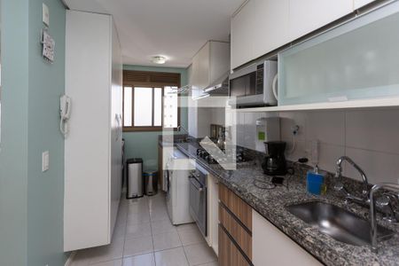 Cozinha de apartamento para alugar com 3 quartos, 78m² em Passo D’areia, Porto Alegre