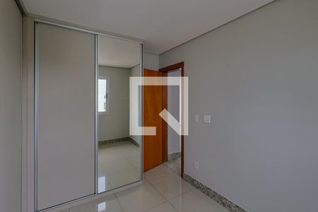 Quarto 1 de apartamento à venda com 3 quartos, 136m² em Sagrada Família, Belo Horizonte