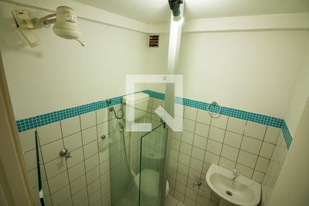 Banheiro de apartamento para alugar com 1 quarto, 90m² em São Sebatião, Brasília