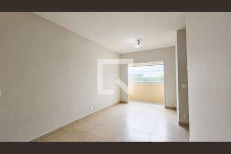 Sala de apartamento para alugar com 3 quartos, 73m² em Jardim Umuarama, São Paulo