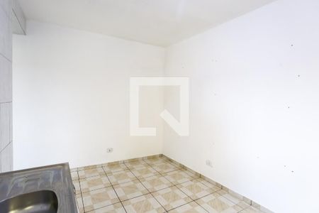 Sala / Cozinha de casa para alugar com 1 quarto, 25m² em Parque Pinheiros, Taboão da Serra