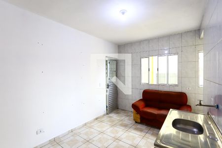 Sala / Cozinha de casa para alugar com 1 quarto, 25m² em Parque Pinheiros, Taboão da Serra