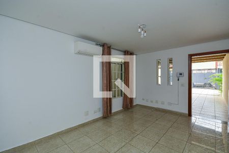 Sala 2 de casa para alugar com 3 quartos, 280m² em Interlagos, São Paulo