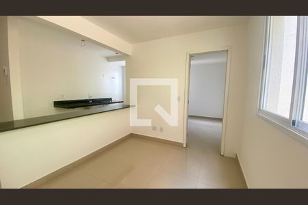 Sala de apartamento para alugar com 1 quarto, 35m² em Buritis, Belo Horizonte