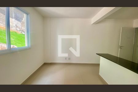 Sala de apartamento para alugar com 1 quarto, 35m² em Buritis, Belo Horizonte