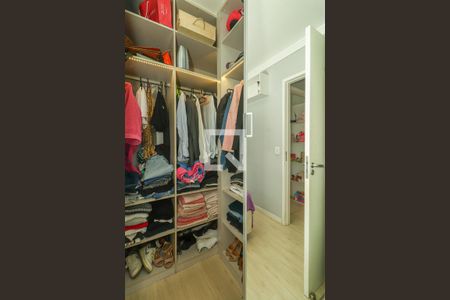 Closet de apartamento à venda com 2 quartos, 49m² em Passo das Pedras, Porto Alegre