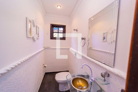 Lavabo de casa para alugar com 4 quartos, 130m² em Cangaiba, São Paulo