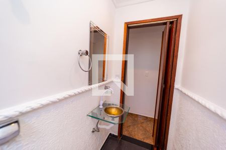 Lavabo de casa para alugar com 4 quartos, 130m² em Cangaiba, São Paulo