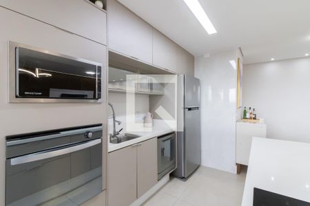 Cozinha de apartamento à venda com 3 quartos, 99m² em Vila Galvão, Guarulhos