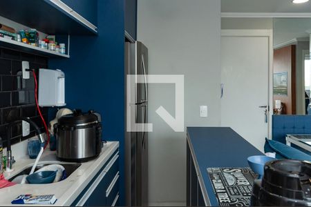 Cozinha de apartamento à venda com 2 quartos, 46m² em Parque Industrial Tomas Edson, São Paulo