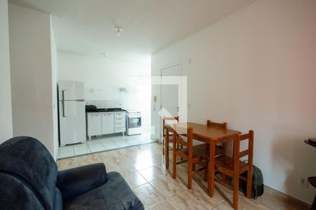 Sala de apartamento para alugar com 2 quartos, 45m² em Jardim Jaragua, Taubaté