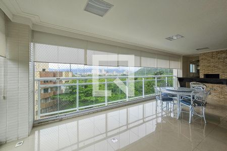 Varanda  de apartamento para alugar com 2 quartos, 158m² em Parque Enseada, Guarujá