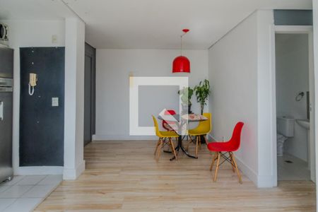 Sala de apartamento à venda com 3 quartos, 61m² em Cristal, Porto Alegre