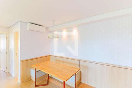 Sala de apartamento à venda com 2 quartos, 67m² em Santo Amaro, São Paulo