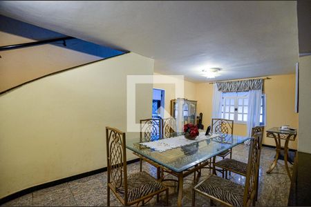 Sala de casa de condomínio para alugar com 5 quartos, 980m² em Badu, Niterói
