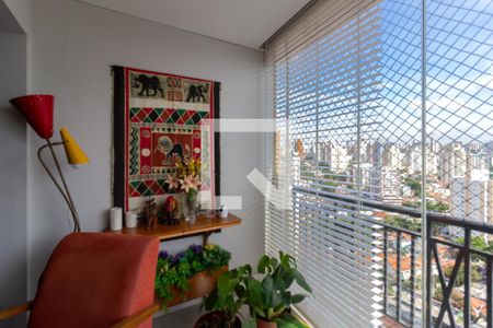 Sala de apartamento à venda com 3 quartos, 84m² em Vila Romana, São Paulo