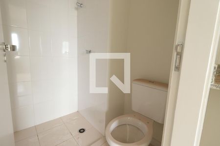 Banheiro de kitnet/studio para alugar com 1 quarto, 22m² em Iguatemi, Ribeirão Preto