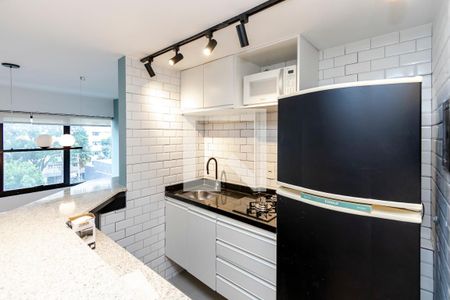 Sala/ Cozinha de apartamento para alugar com 1 quarto, 60m² em Cidade Monções, São Paulo