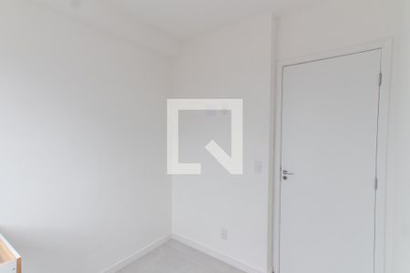 Quarto 2 de apartamento para alugar com 2 quartos, 34m² em Parque Vitoria, São Paulo