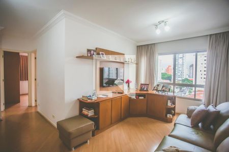 Sala de Estar de apartamento à venda com 2 quartos, 76m² em Mirandópolis, São Paulo