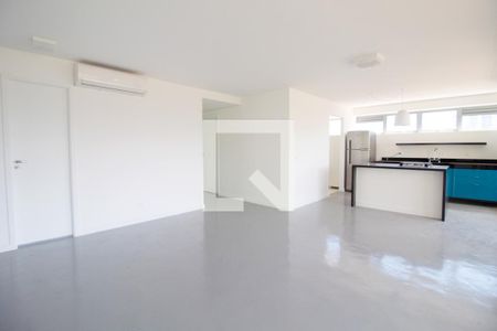 Sala de apartamento à venda com 2 quartos, 130m² em Jardim das Bandeiras, São Paulo