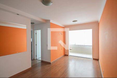 Sala de apartamento para alugar com 2 quartos, 54m² em Conjunto Residencial Pombeva, São Bernardo do Campo