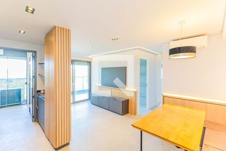 Sala de apartamento à venda com 2 quartos, 67m² em Santo Amaro, São Paulo