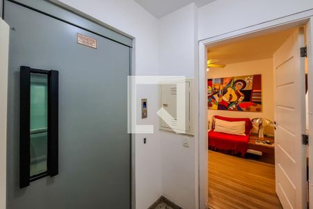 Hall de entrada apto de apartamento à venda com 2 quartos, 72m² em Vila Mariana, São Paulo