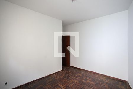 Quarto 1 de casa para alugar com 2 quartos, 80m² em Ouro Preto, Belo Horizonte