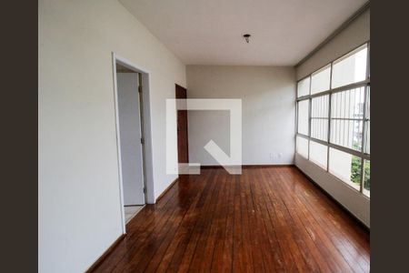 Sala de apartamento para alugar com 2 quartos, 70m² em Sion, Belo Horizonte