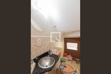 Lavabo de casa à venda com 3 quartos, 116m² em Jardim Santa Barbara, Guarulhos