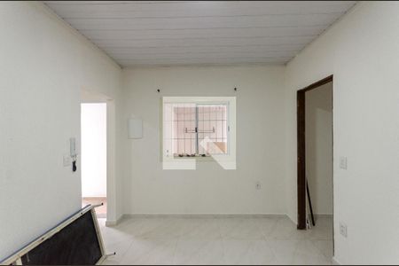 Sala de casa para alugar com 2 quartos, 125m² em Vila Pereira Cerca, São Paulo