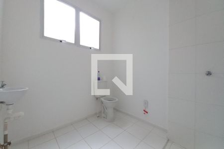 Banheiro de apartamento para alugar com 1 quarto, 40m² em Jardim Rossin, Campinas