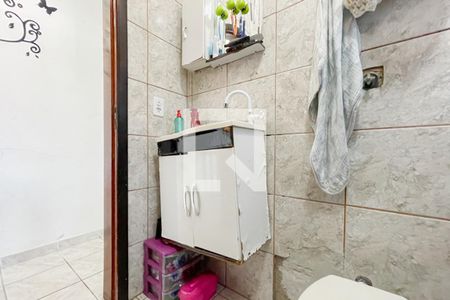 Casa à venda com 125m², 2 quartos e 2 vagas Casa à venda com 125m², 2 quartos e 2 vagasBanheiro 1