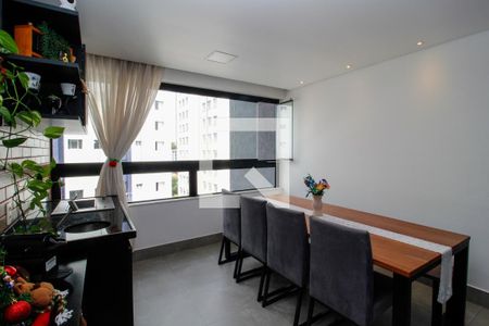 Apartamento à venda com 2 quartos, 67m² em Grajaú, Belo Horizonte