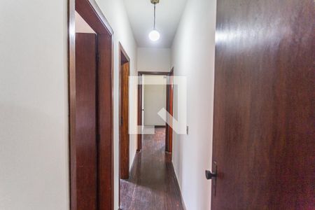 Corredor de apartamento para alugar com 3 quartos, 100m² em São Lucas, Belo Horizonte