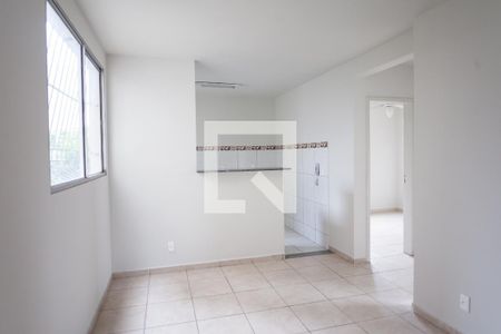 sala de apartamento para alugar com 2 quartos, 45m² em Kennedy, Contagem