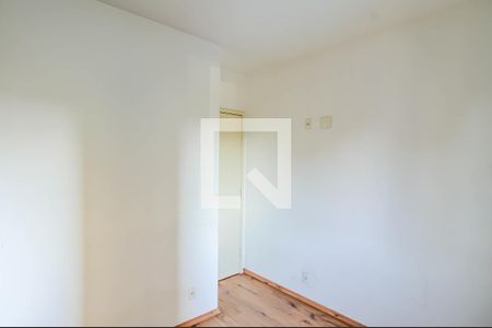 Quarto 1 de apartamento para alugar com 3 quartos, 80m² em Jardim Tupanci, Barueri