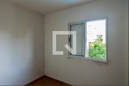 Quarto 1 de apartamento para alugar com 3 quartos, 80m² em Jardim Tupanci, Barueri