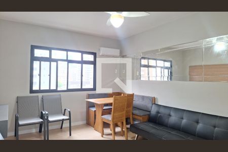 Sala de apartamento para alugar com 2 quartos, 45m² em Canto do Forte, Praia Grande