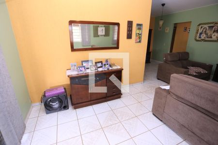 Sala de casa para alugar com 3 quartos, 245m² em Setor Habitacional Arniqueira (Águas Claras), Brasília